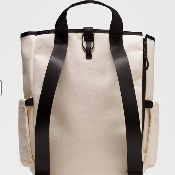 Lululemon Racket Bag 19L in Natural/Black - Picture 4 of 12